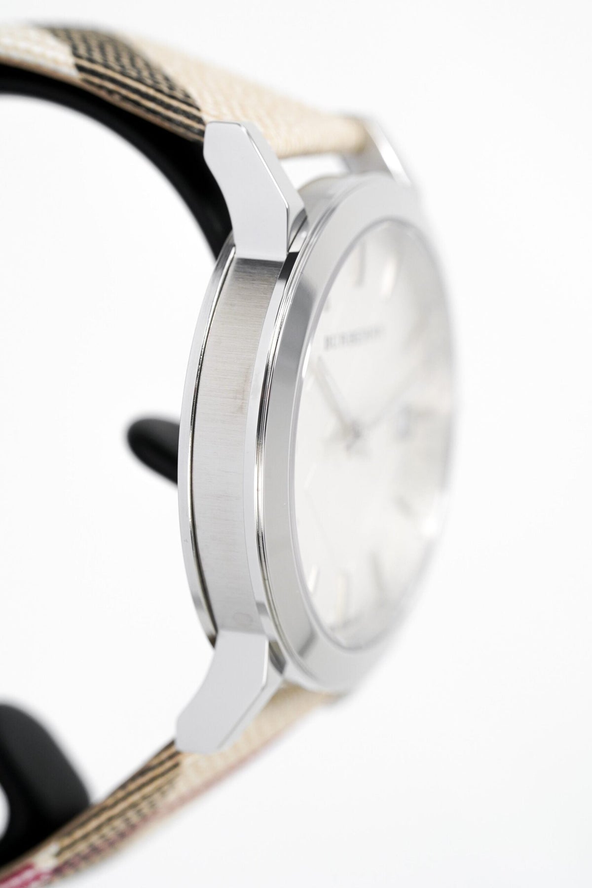 Burberry Damenuhr The City Nova Quarz – BU9022