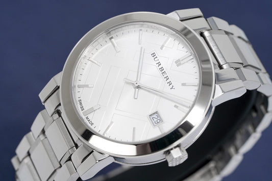 Burberry The City Steel Damenuhr weißes Zifferblatt BU9000
