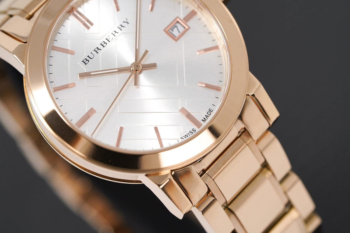 Burberry The City Rose Damenuhr weißes Zifferblatt BU9004